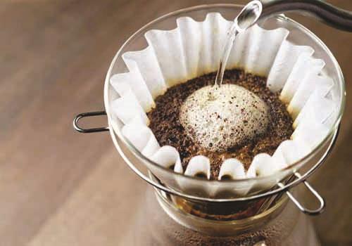 Blooming Coffee1 شش اصل اساسی در دم کردن قهوه
