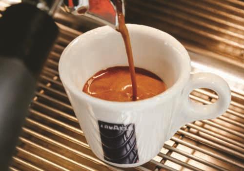 coffee1 فشار چگونه بر کیفیت اسپرسو تاثیر می گذارد؟